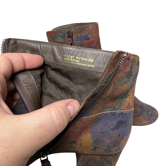 COLE HAAN Women’s Arden Grand Floral Leather Bootie 6.5B - Picture 7 of 8